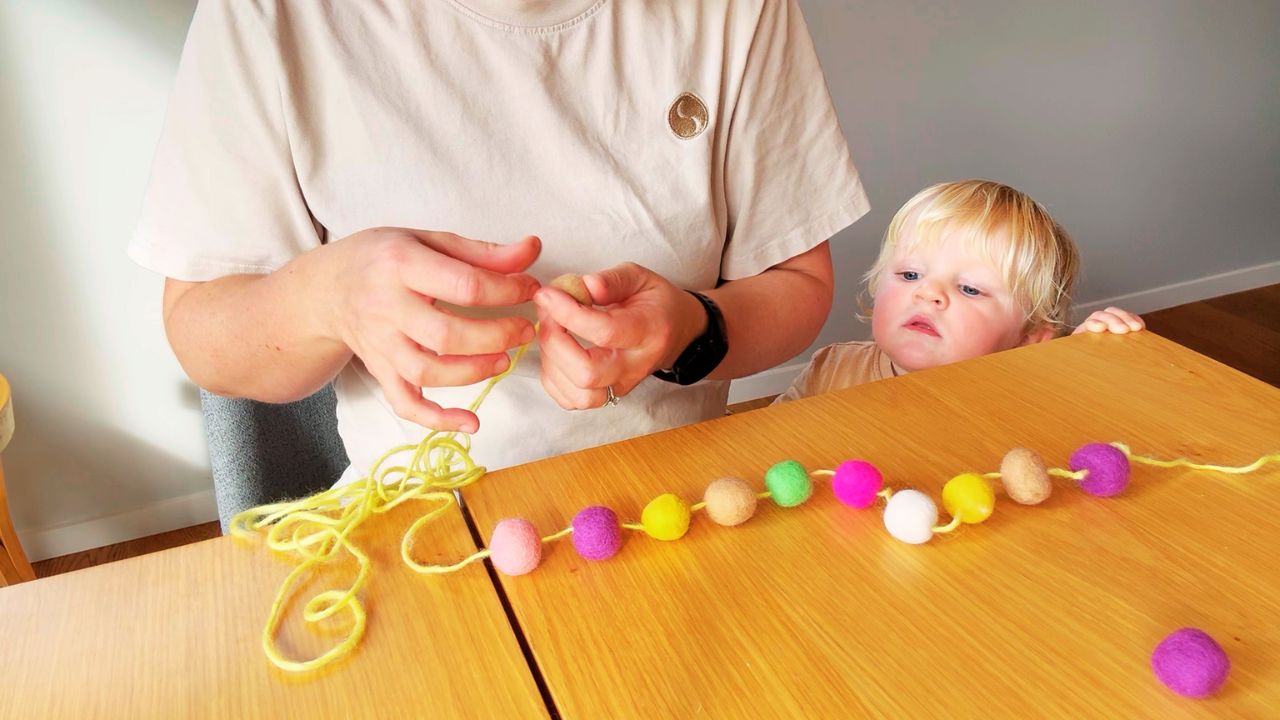 Spring rhythm for preschoolers with simple handwork and creative play